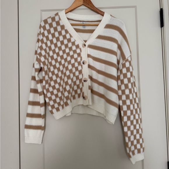 Blue rain by Francesca’s Checkered striped Cream and Tan Women's Sweater size xs - Picture 2 of 4